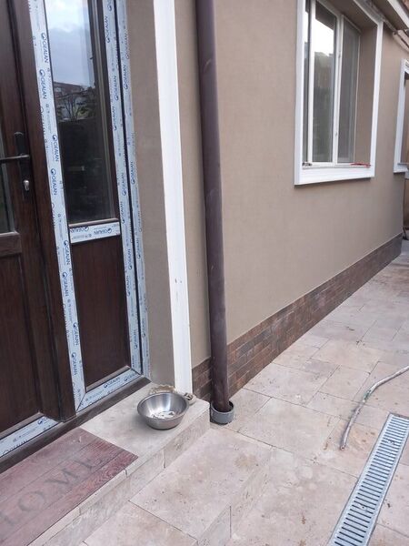 Echipa pentru amenajari interioare si exterioare